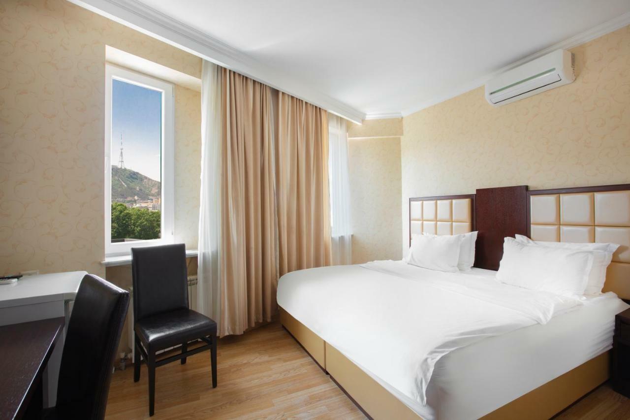 Hotel Gtm Kapan Tbilisi Zewnętrze zdjęcie